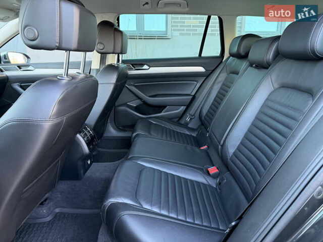 Серый Фольксваген Пассат, объемом двигателя 2 л и пробегом 270 тыс. км за 18600 $, фото 19 на Automoto.ua