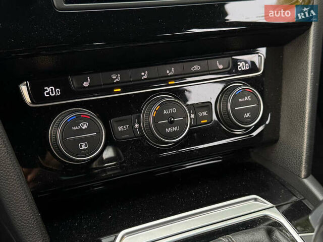 Серый Фольксваген Пассат, объемом двигателя 1.97 л и пробегом 222 тыс. км за 16990 $, фото 23 на Automoto.ua