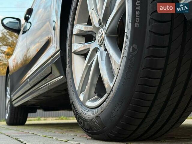 Серый Фольксваген Пассат, объемом двигателя 2 л и пробегом 199 тыс. км за 21499 $, фото 22 на Automoto.ua