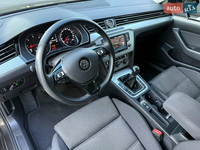 Фольксваген Пассат 2017 у Дніпро (Дніпропетровську) на Automoto.ua Сірий Фольксваген Пассат, об'ємом двигуна 1.6 л та пробігом 122 тис. км за 14800 $, фото 22 на Automoto.ua