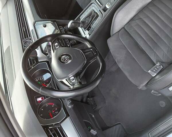 Сірий Фольксваген Пассат, об'ємом двигуна 1.97 л та пробігом 216 тис. км за 17800 $, фото 39 на Automoto.ua