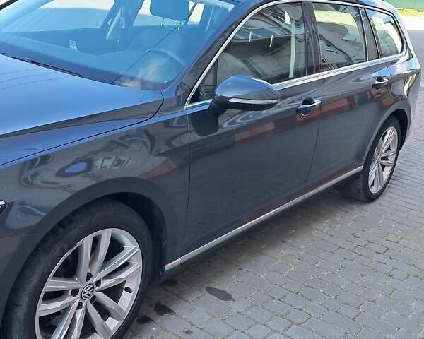 Серый Фольксваген Пассат, объемом двигателя 2 л и пробегом 258 тыс. км за 17700 $, фото 2 на Automoto.ua