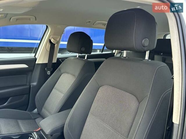 Серый Фольксваген Пассат, объемом двигателя 2 л и пробегом 269 тыс. км за 15850 $, фото 46 на Automoto.ua