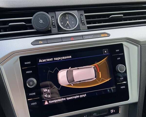 Серый Фольксваген Пассат, объемом двигателя 1.6 л и пробегом 186 тыс. км за 16500 $, фото 38 на Automoto.ua