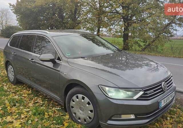 Серый Фольксваген Пассат, объемом двигателя 2 л и пробегом 300 тыс. км за 16600 $, фото 5 на Automoto.ua