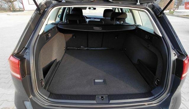 Серый Фольксваген Пассат, объемом двигателя 1.6 л и пробегом 245 тыс. км за 14800 $, фото 21 на Automoto.ua