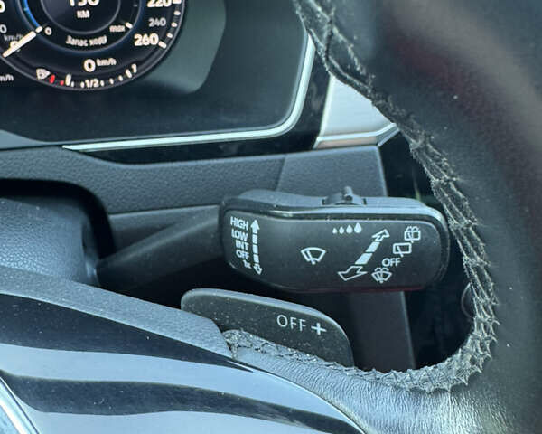 Серый Фольксваген Пассат, объемом двигателя 2 л и пробегом 257 тыс. км за 17999 $, фото 32 на Automoto.ua