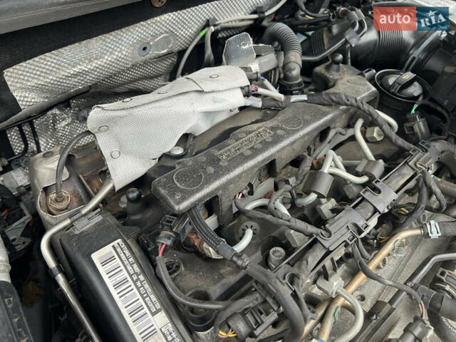 Серый Фольксваген Пассат, объемом двигателя 1.97 л и пробегом 266 тыс. км за 18950 $, фото 40 на Automoto.ua