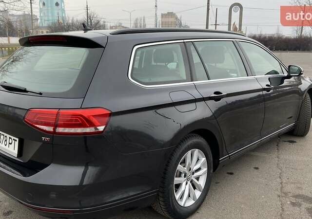 Серый Фольксваген Пассат, объемом двигателя 1.6 л и пробегом 186 тыс. км за 16500 $, фото 5 на Automoto.ua