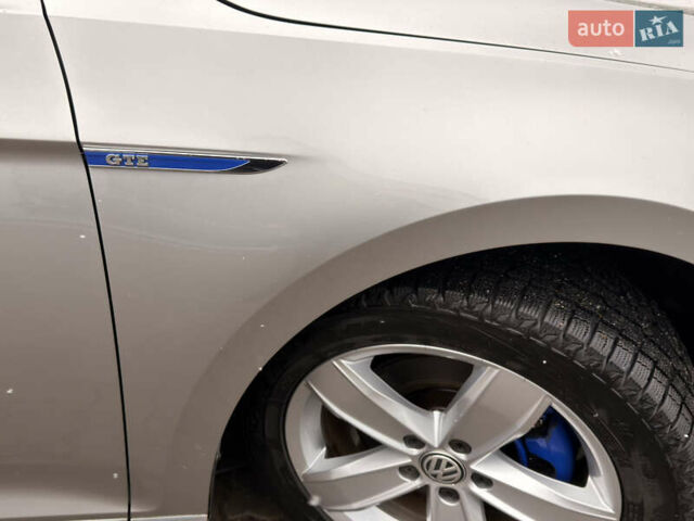 Серый Фольксваген Пассат, объемом двигателя 1.4 л и пробегом 210 тыс. км за 18900 $, фото 3 на Automoto.ua