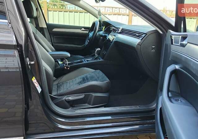 Сірий Фольксваген Пассат, об'ємом двигуна 1.9 л та пробігом 176 тис. км за 19900 $, фото 13 на Automoto.ua