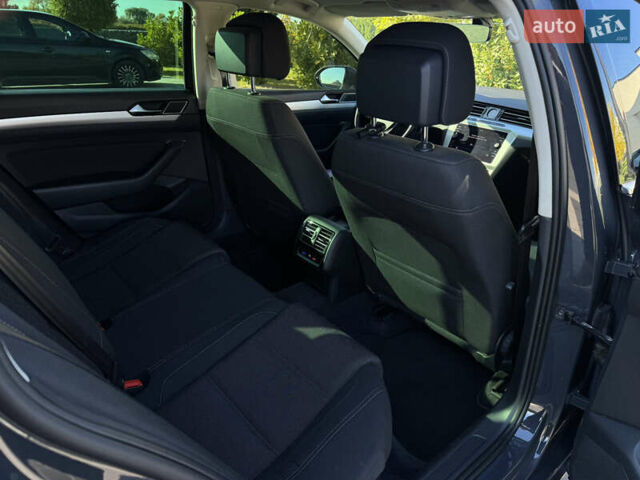 Серый Фольксваген Пассат, объемом двигателя 2 л и пробегом 328 тыс. км за 15800 $, фото 12 на Automoto.ua