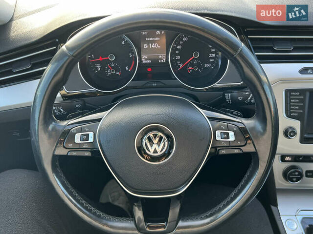 Серый Фольксваген Пассат, объемом двигателя 1.97 л и пробегом 269 тыс. км за 15976 $, фото 14 на Automoto.ua