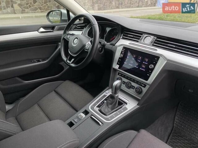Серый Фольксваген Пассат, объемом двигателя 2 л и пробегом 241 тыс. км за 16900 $, фото 20 на Automoto.ua