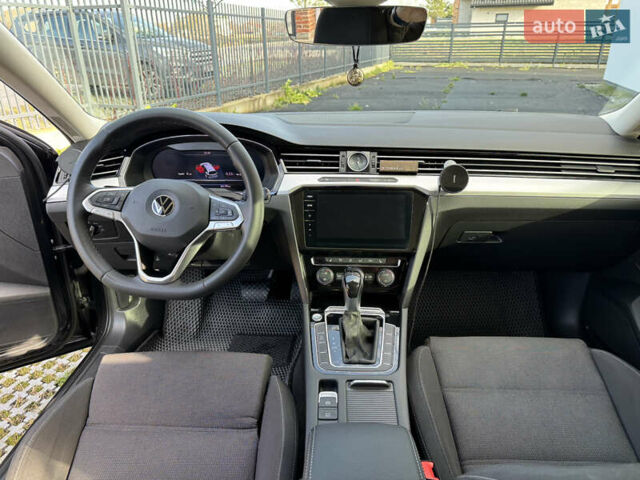 Серый Фольксваген Пассат, объемом двигателя 1.97 л и пробегом 262 тыс. км за 18400 $, фото 9 на Automoto.ua