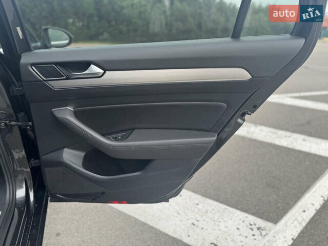 Сірий Фольксваген Пассат, об'ємом двигуна 1.97 л та пробігом 276 тис. км за 13999 $, фото 33 на Automoto.ua