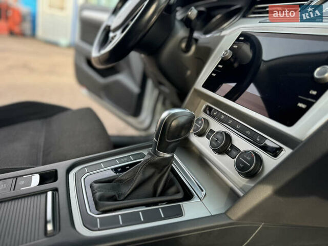 Серый Фольксваген Пассат, объемом двигателя 1.97 л и пробегом 207 тыс. км за 17300 $, фото 79 на Automoto.ua