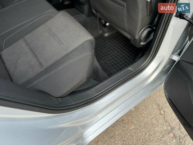 Серый Фольксваген Пассат, объемом двигателя 1.97 л и пробегом 207 тыс. км за 17300 $, фото 33 на Automoto.ua