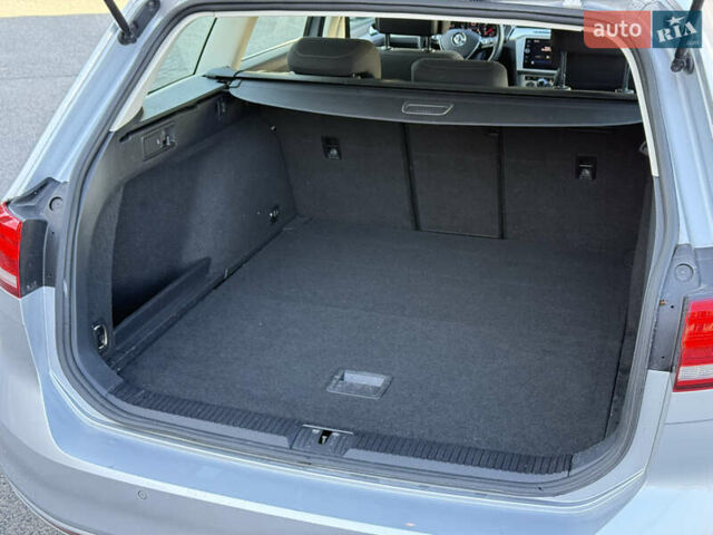 Сірий Фольксваген Пассат, об'ємом двигуна 1.97 л та пробігом 220 тис. км за 16800 $, фото 29 на Automoto.ua