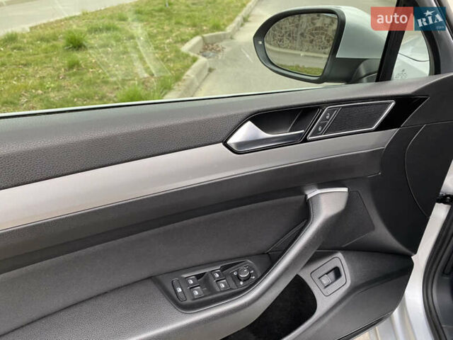 Серый Фольксваген Пассат, объемом двигателя 2 л и пробегом 241 тыс. км за 16900 $, фото 21 на Automoto.ua