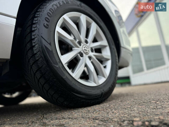 Серый Фольксваген Пассат, объемом двигателя 1.97 л и пробегом 207 тыс. км за 17300 $, фото 19 на Automoto.ua