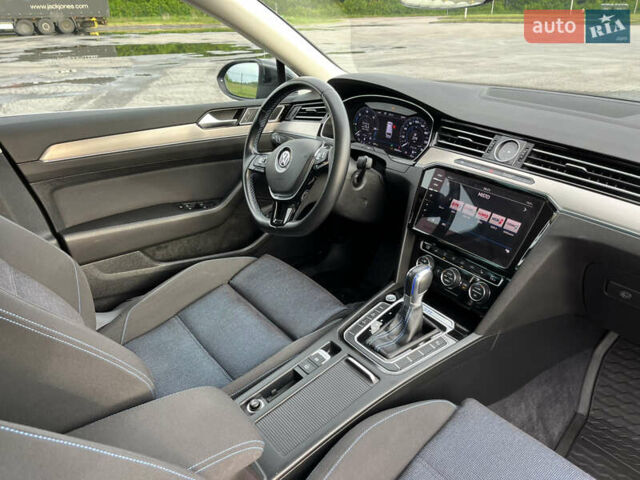 Сірий Фольксваген Пассат, об'ємом двигуна 1.4 л та пробігом 226 тис. км за 19499 $, фото 21 на Automoto.ua