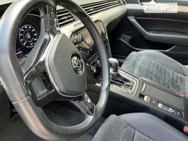 Серый Фольксваген Пассат, объемом двигателя 2 л и пробегом 215 тыс. км за 20000 $, фото 36 на Automoto.ua