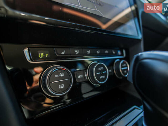 Серый Фольксваген Пассат, объемом двигателя 2 л и пробегом 190 тыс. км за 20300 $, фото 5 на Automoto.ua