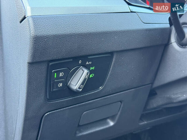 Сірий Фольксваген Пассат, об'ємом двигуна 1.97 л та пробігом 220 тис. км за 16800 $, фото 44 на Automoto.ua