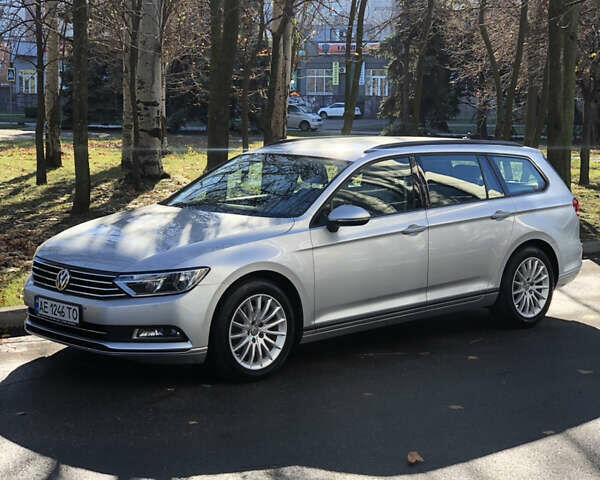 Серый Фольксваген Пассат, объемом двигателя 2 л и пробегом 160 тыс. км за 17600 $, фото 3 на Automoto.ua