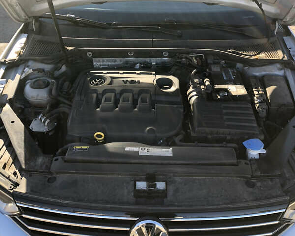 Серый Фольксваген Пассат, объемом двигателя 2 л и пробегом 160 тыс. км за 17600 $, фото 9 на Automoto.ua