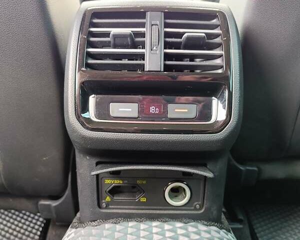 Сірий Фольксваген Пассат, об'ємом двигуна 1.97 л та пробігом 211 тис. км за 17800 $, фото 19 на Automoto.ua