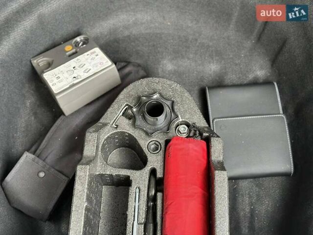 Фольксваген Пассат 2018 в Черкассах на Automoto.ua Серый Фольксваген Пассат, объемом двигателя 2 л и пробегом 178 тыс. км за 21900 $, фото 9 на Automoto.ua