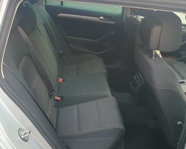 Серый Фольксваген Пассат, объемом двигателя 1.98 л и пробегом 296 тыс. км за 16000 $, фото 16 на Automoto.ua