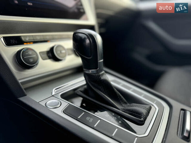 Серый Фольксваген Пассат, объемом двигателя 1.97 л и пробегом 207 тыс. км за 17300 $, фото 66 на Automoto.ua