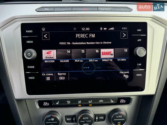 Серый Фольксваген Пассат, объемом двигателя 1.97 л и пробегом 207 тыс. км за 17300 $, фото 61 на Automoto.ua