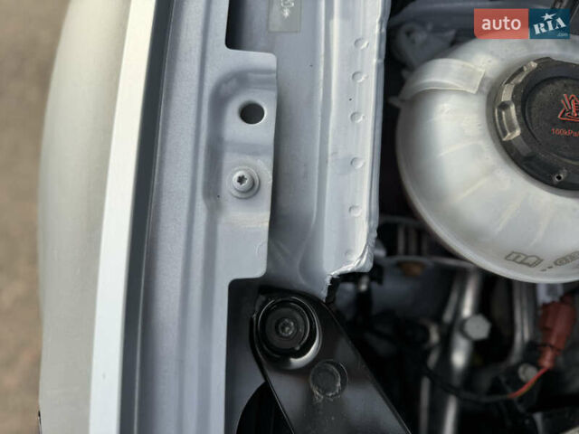 Серый Фольксваген Пассат, объемом двигателя 1.97 л и пробегом 207 тыс. км за 17300 $, фото 92 на Automoto.ua