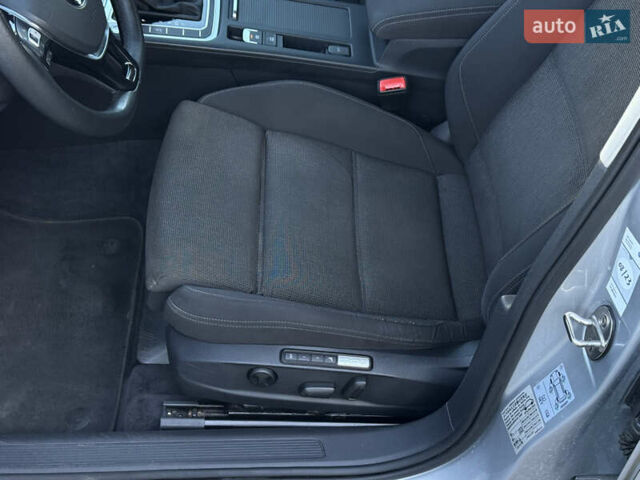 Сірий Фольксваген Пассат, об'ємом двигуна 1.97 л та пробігом 220 тис. км за 16800 $, фото 20 на Automoto.ua