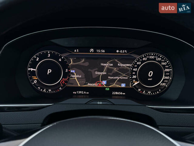 Сірий Фольксваген Пассат, об'ємом двигуна 1.6 л та пробігом 228 тис. км за 17000 $, фото 43 на Automoto.ua