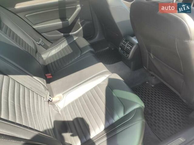 Серый Фольксваген Пассат, объемом двигателя 2 л и пробегом 244 тыс. км за 16900 $, фото 25 на Automoto.ua