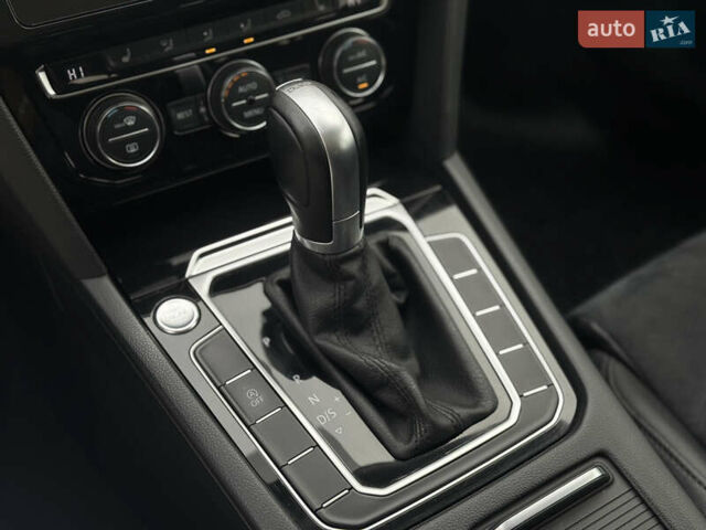 Сірий Фольксваген Пассат, об'ємом двигуна 1.97 л та пробігом 276 тис. км за 13999 $, фото 21 на Automoto.ua