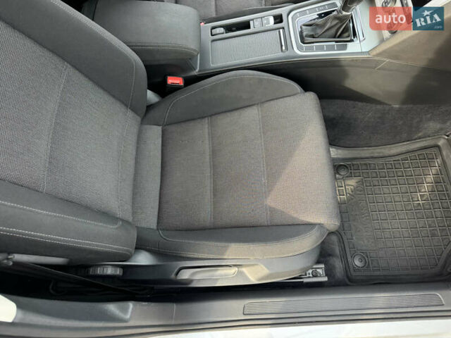 Серый Фольксваген Пассат, объемом двигателя 1.97 л и пробегом 207 тыс. км за 17300 $, фото 73 на Automoto.ua