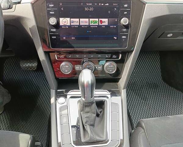 Сірий Фольксваген Пассат, об'ємом двигуна 1.97 л та пробігом 211 тис. км за 17800 $, фото 15 на Automoto.ua