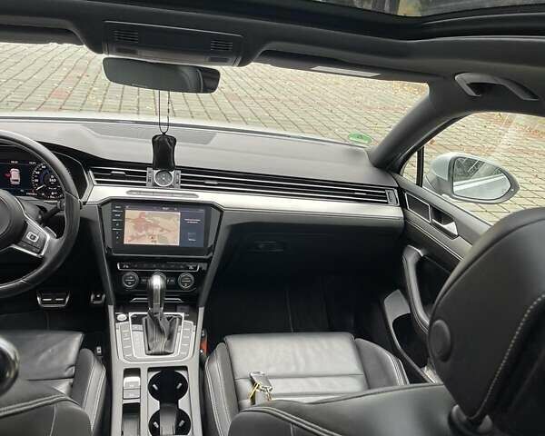 Серый Фольксваген Пассат, объемом двигателя 2 л и пробегом 175 тыс. км за 22500 $, фото 18 на Automoto.ua