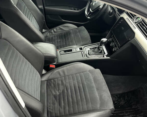 Серый Фольксваген Пассат, объемом двигателя 1.97 л и пробегом 242 тыс. км за 17700 $, фото 17 на Automoto.ua