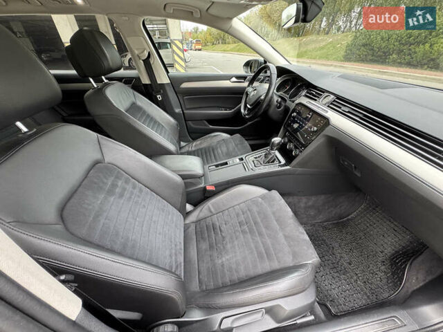 Сірий Фольксваген Пассат, об'ємом двигуна 1.97 л та пробігом 276 тис. км за 13999 $, фото 39 на Automoto.ua