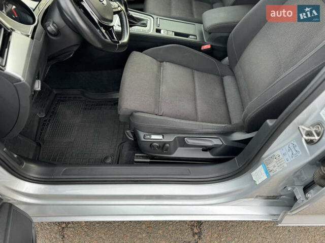 Серый Фольксваген Пассат, объемом двигателя 1.97 л и пробегом 207 тыс. км за 17300 $, фото 44 на Automoto.ua