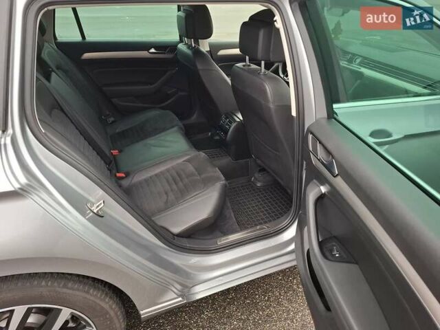 Серый Фольксваген Пассат, объемом двигателя 1.97 л и пробегом 214 тыс. км за 17400 $, фото 18 на Automoto.ua