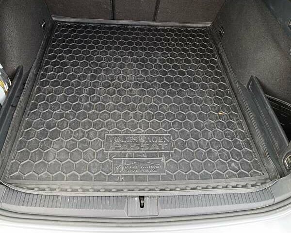 Сірий Фольксваген Пассат, об'ємом двигуна 1.97 л та пробігом 211 тис. км за 17800 $, фото 20 на Automoto.ua