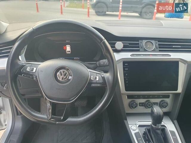 Серый Фольксваген Пассат, объемом двигателя 1.98 л и пробегом 296 тыс. км за 16000 $, фото 12 на Automoto.ua